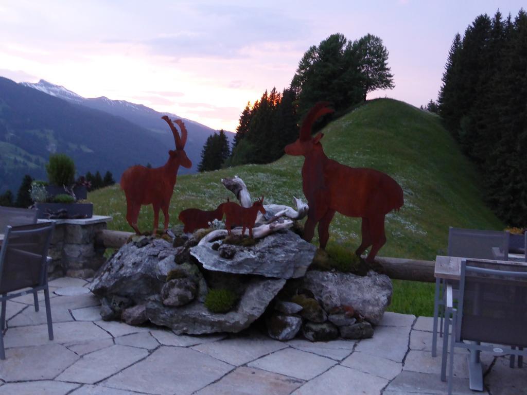 Hotel Berghaus Alpenroesli Klosters Esterno foto