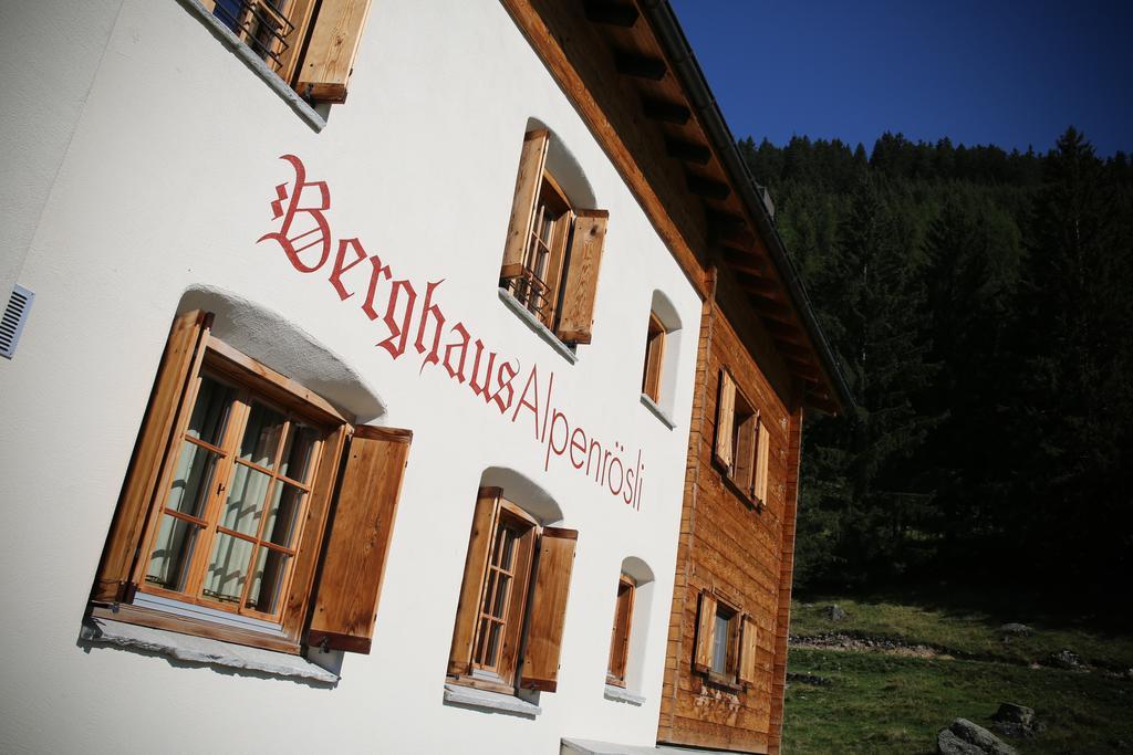 Hotel Berghaus Alpenroesli Klosters Esterno foto