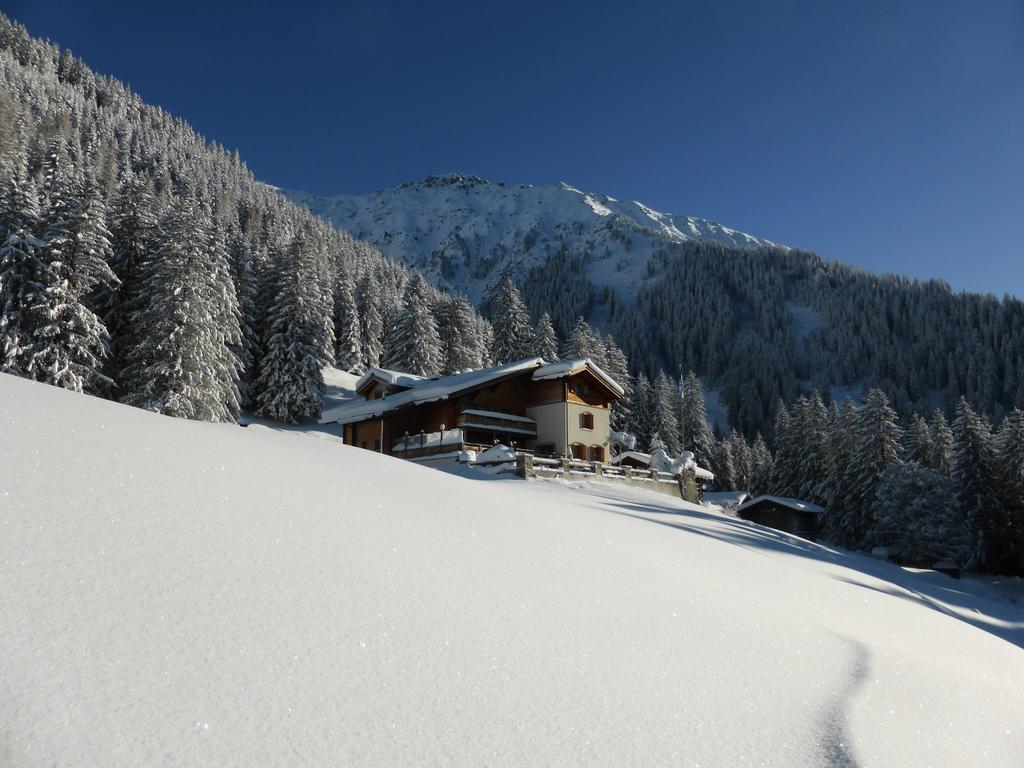 Hotel Berghaus Alpenroesli Klosters Esterno foto
